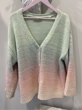 Dex Pastel Ombre V-Neck Cardigan - Mint Green & Blush Pink